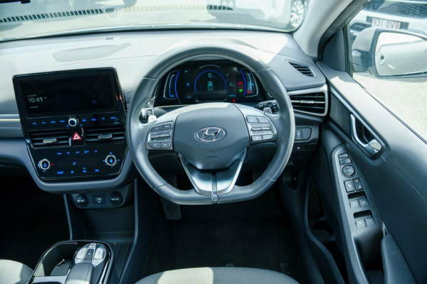 2022 Hyundai IONIQ AE.V4 Electric Elite Coupe Image 9