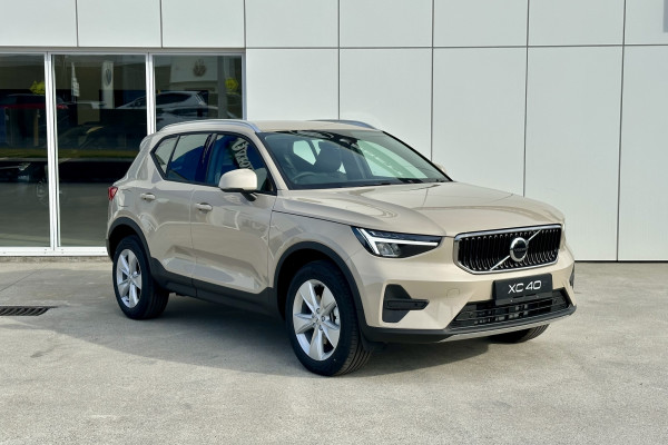 2025 Volvo XC40 XZ Plus B4 SUV