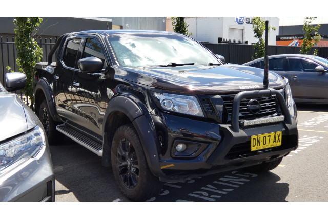 2018 Nissan Navara D23 SERIES III MY18 ST 4X4 BLACK EDITION Ute Image 3