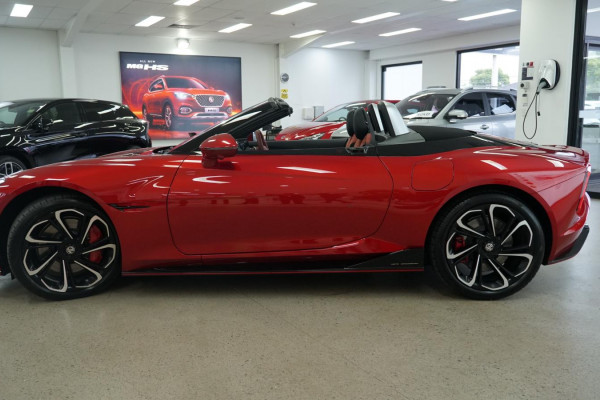 2024 MY24.5 MG Cyberster EC32  Convertible
