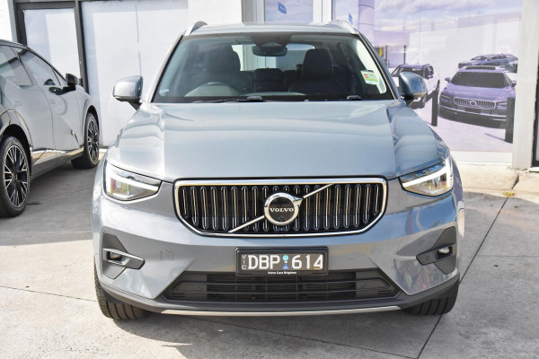 2023 MY24 Volvo XC40  Ultimate B4 Bright SUV Image 3
