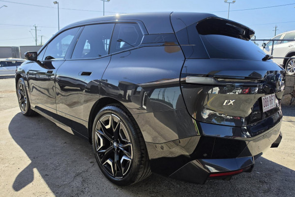 2021 BMW iX I20 xDrive40 SUV Image 11