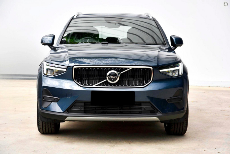 2025 MY26 Volvo XC40 XZ Plus B4 SUV Image 5