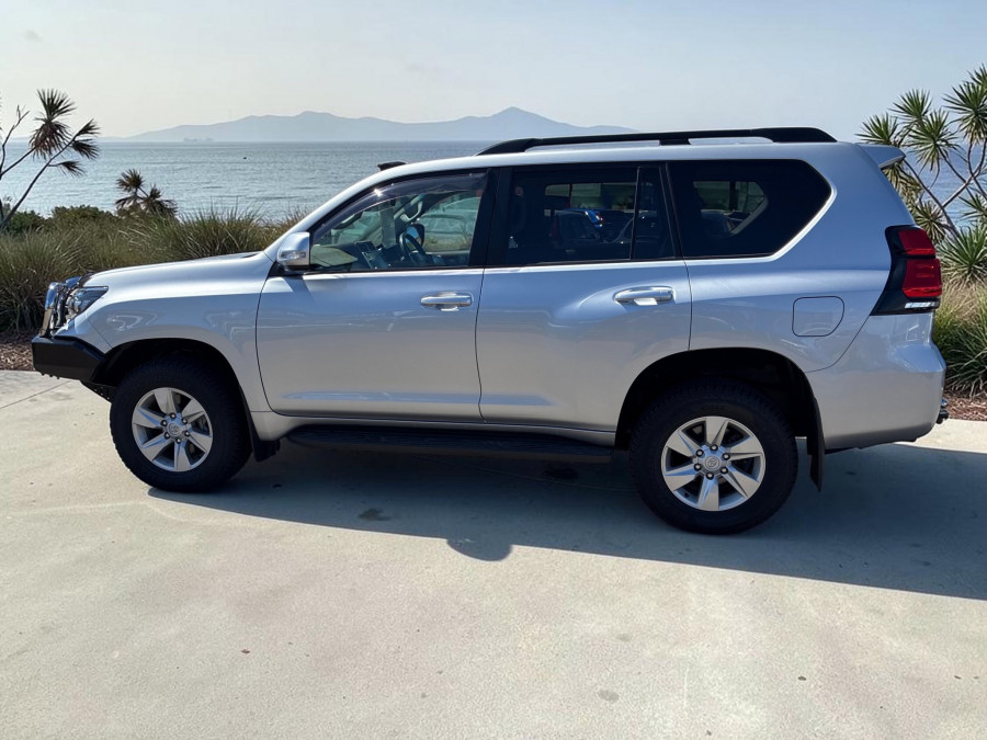 2022 Toyota LandCruiser Prado GDJ150R GXL SUV Image 7