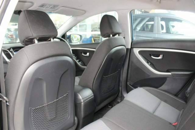 2014 [SOLD]    Mobile Image 19