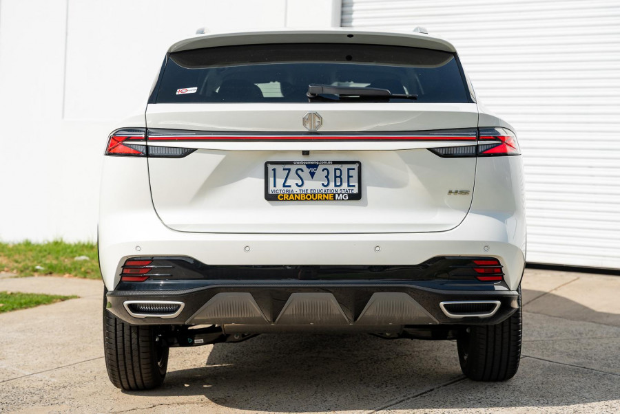 2025 MY24.5 MG HS AS33 Essence SUV Image 8