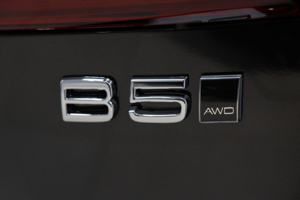 2023 Volvo XC60  Ultimate B5 Bright SUV Image 6