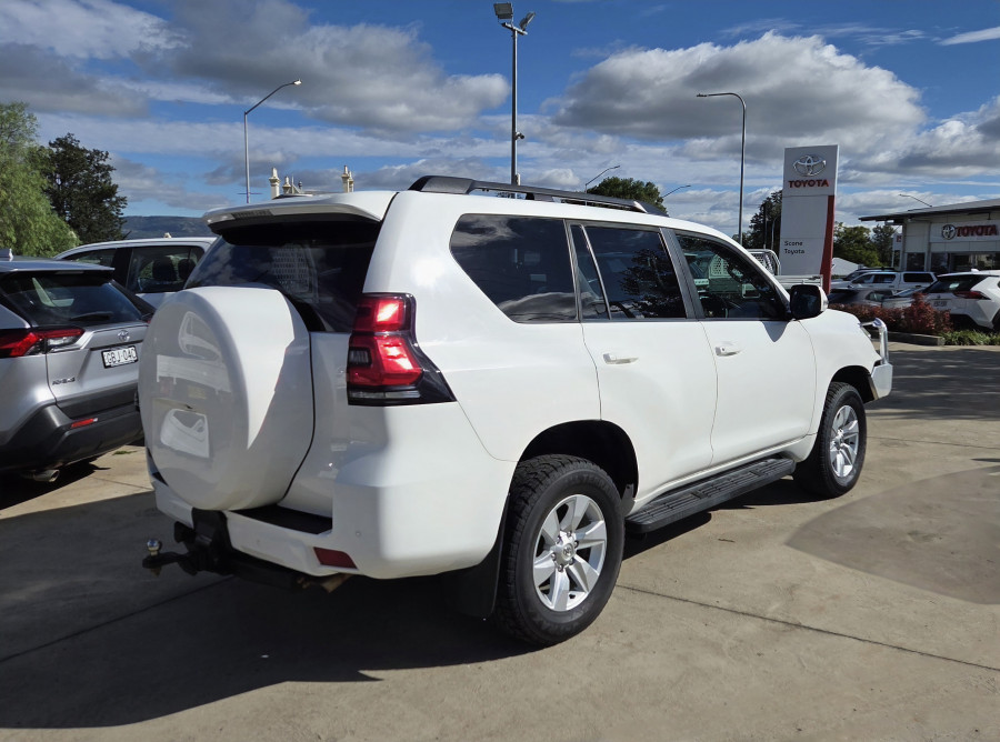2019 Toyota LandCruiser Prado GDJ150R GXL SUV Image 7