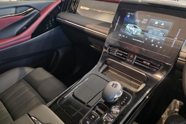 2026 GAC M8 PHEV  Premium People Mover Image 17