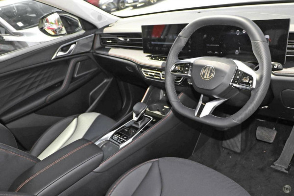 2025 MG HS AS33 Essence SUV Image 7
