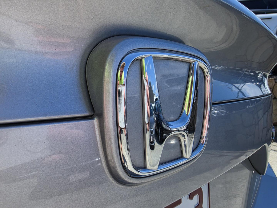 2016 Honda Civic 10th Gen VTi-LX Sedan Image 13