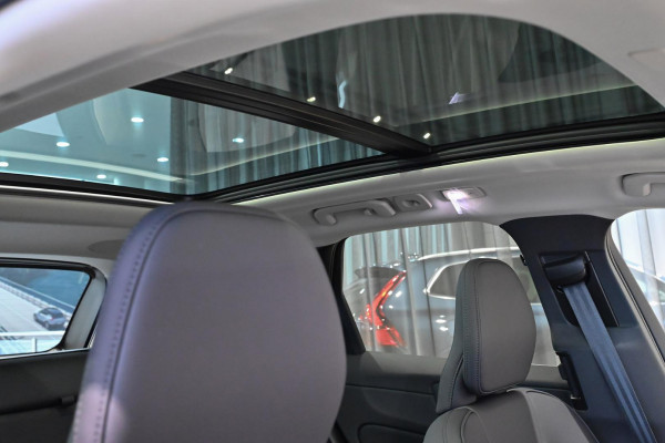 2026 Volvo XC60 UZ Plus B5 Bright SUV Image 6