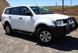 Mitsubishi Challenger PB (KH) 