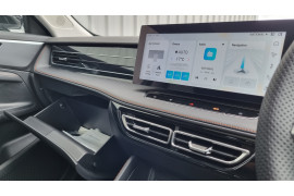 2025 MY24.5 MG HS AS33 Essence SUV