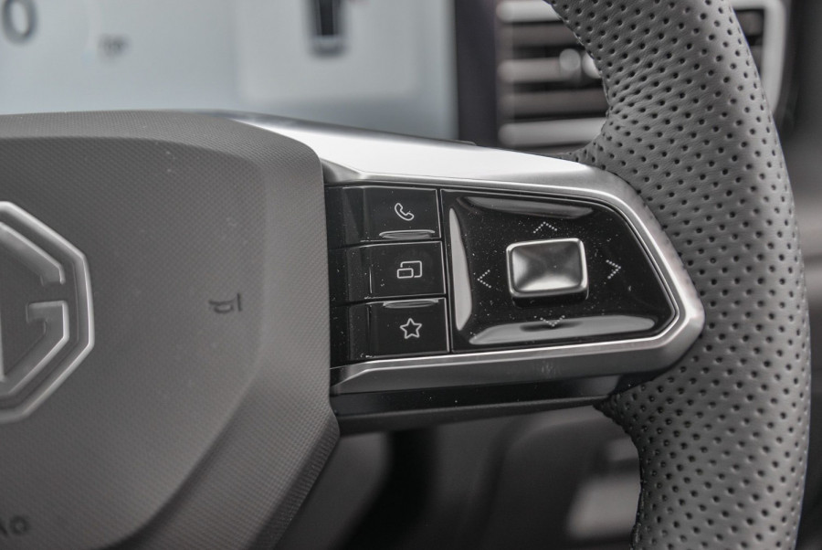 2024 MY24.5 MG HS AS33 Vibe SUV Image 14