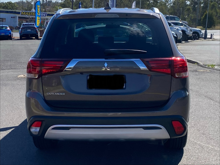 2019 Mitsubishi Outlander ZL ES SUV Image 6