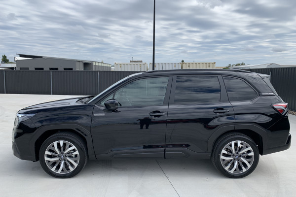 2025 MY26 Subaru Forester S6 Hybrid Touring SUV Image 4