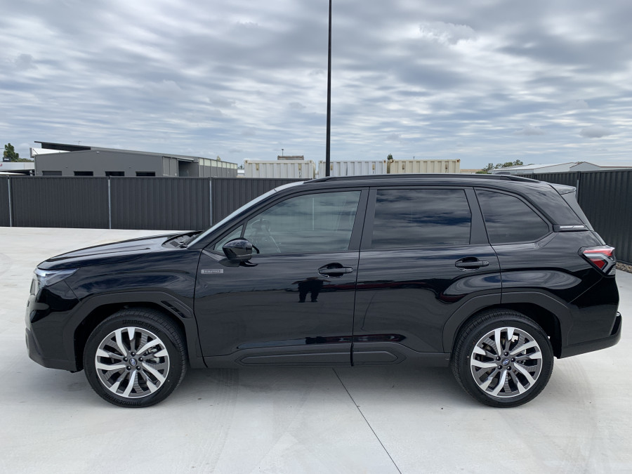 2025 MY26 Subaru Forester S6 Hybrid Touring SUV Image 4