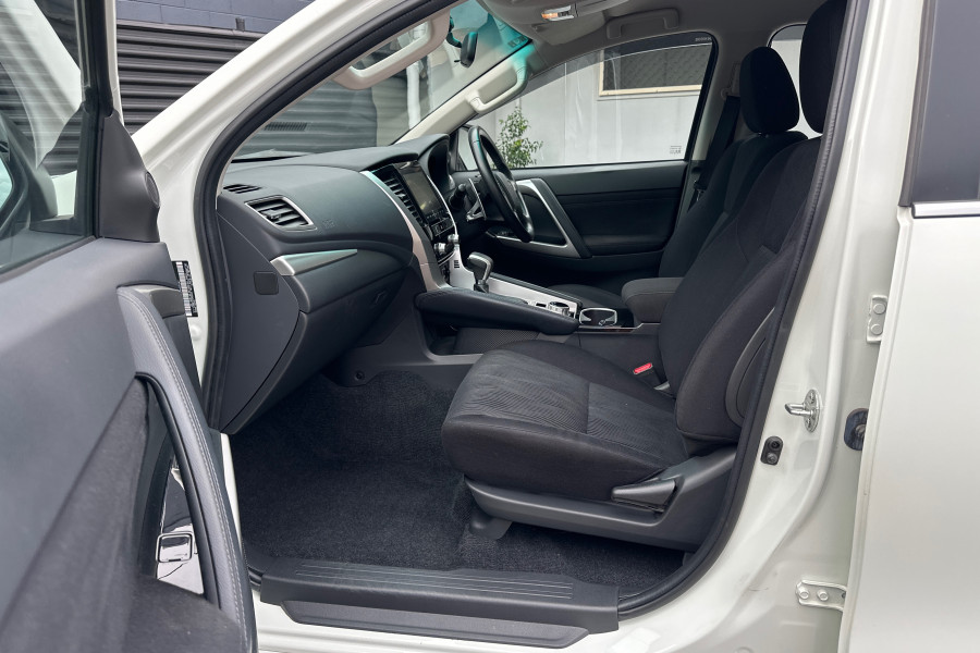 2022 Mitsubishi Pajero Sport QF GLX Wagon Image 12