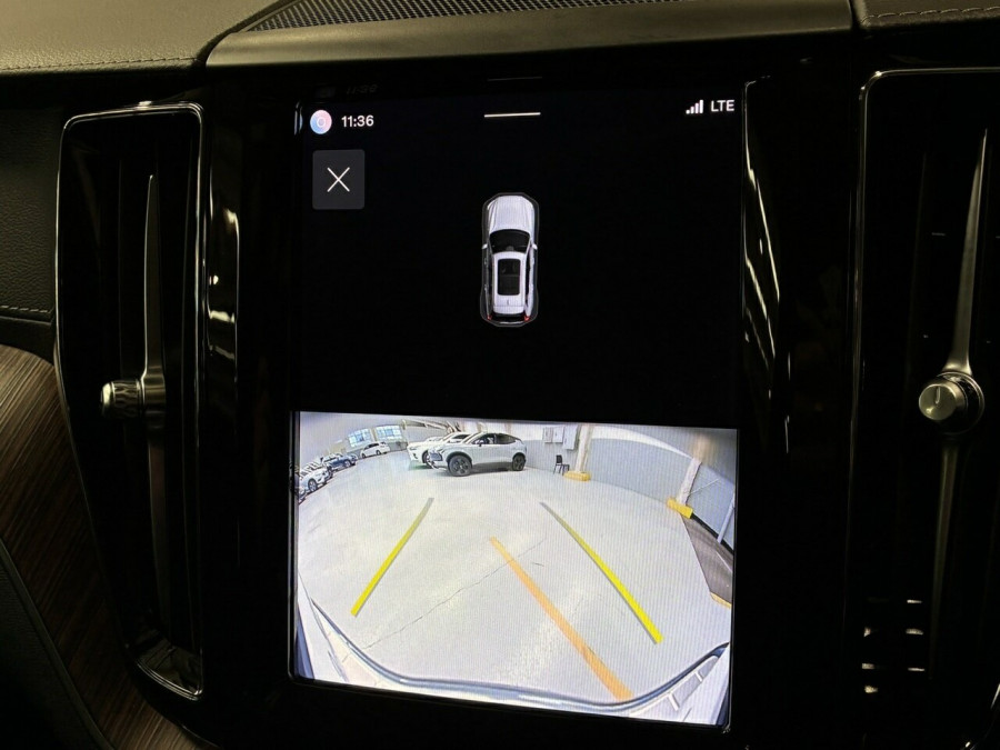 2022 MY23 Volvo XC60 UZ Recharge Ultimate T8 Plug-in Hybrid SUV Image 17