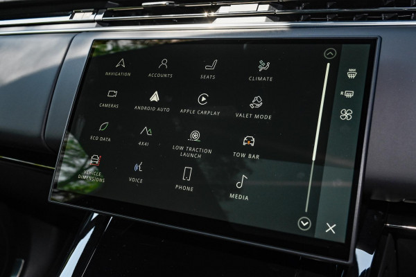 2025 Land Rover Range Rover Sport L461 D300 Dynamic SE SUV image 13