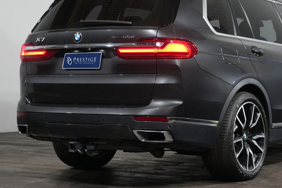 2020 BMW X7 Xdrive30d SUV Image 8