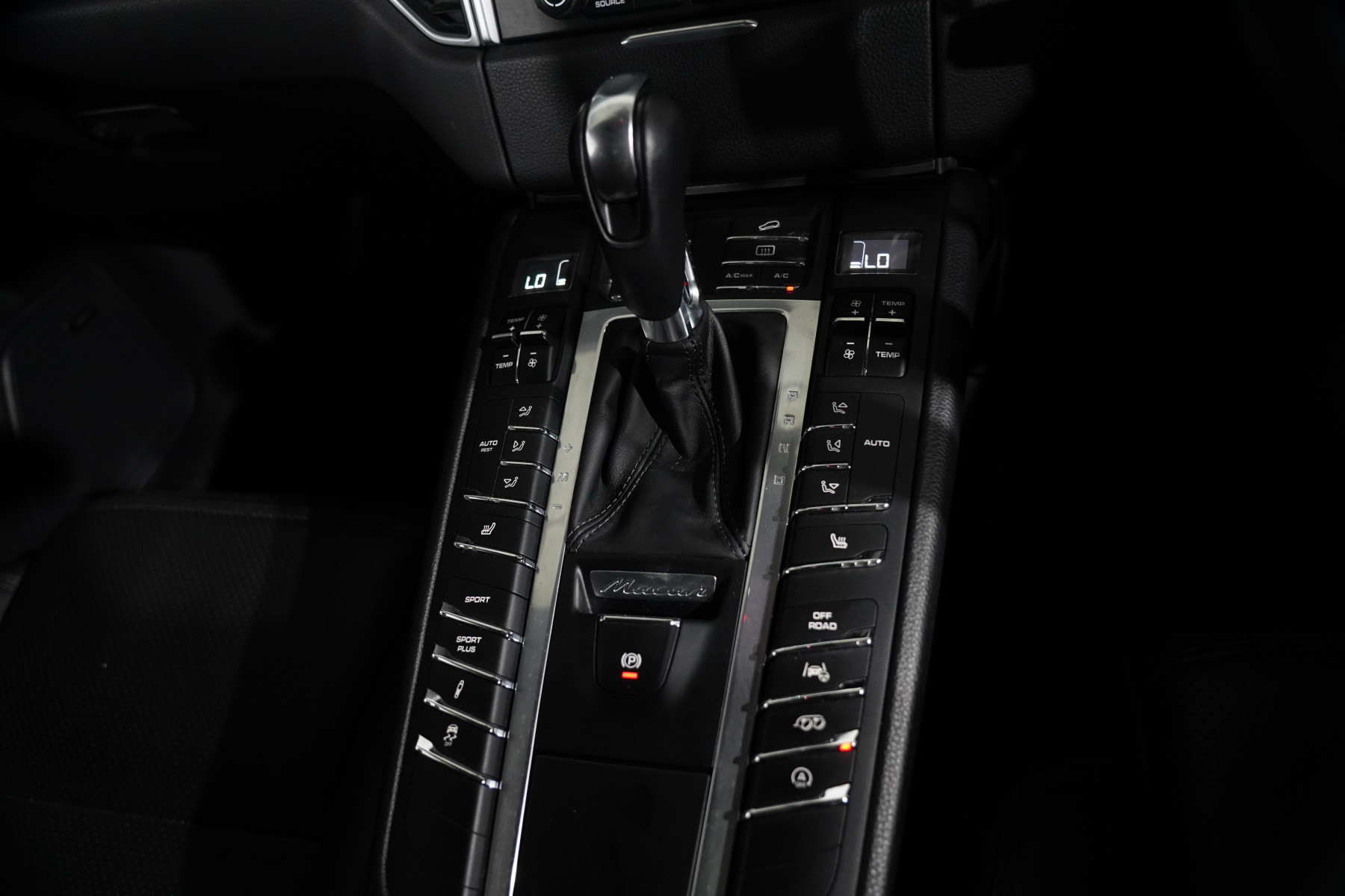 2017 Porsche Macan Gts SUV Image 16