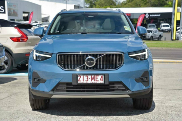 2024 MY25 Volvo XC40 XZ Ultra B4 Bright SUV Image 2