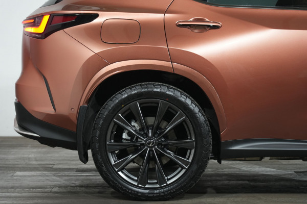 2025 Lexus NX NX450h+ F Sport SUV Image 6