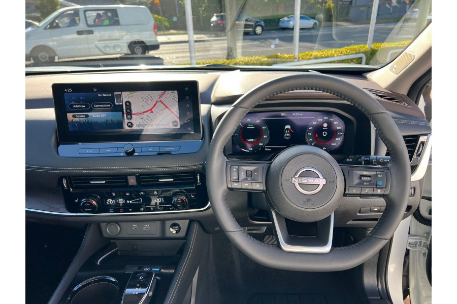 2025 Nissan QASHQAI J12 Ti-L e-POWER SUV Image 19