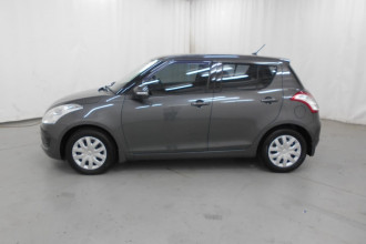 2011 Suzuki Swift FZ GL Hatchback