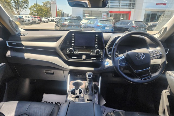 2021 Toyota Kluger 9M307003A Grande Wagon Image 6