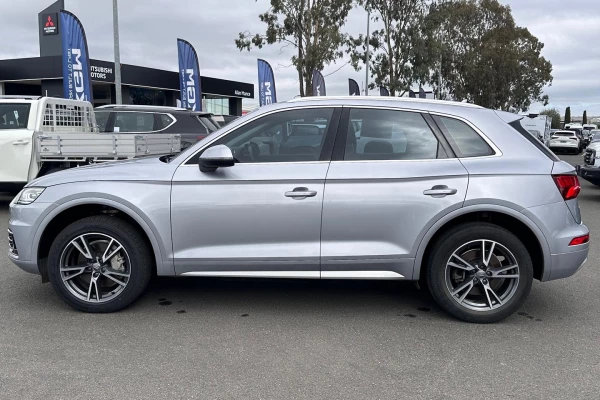 2019 MY20 Audi Q5 FY 40 TDI design SUV Image 5