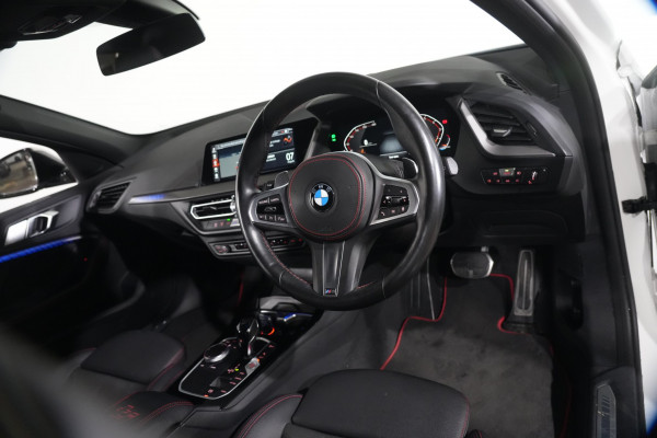 2022 BMW 1 Series 28ti Hatch image 11