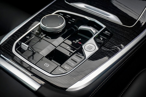 2026 BMW X7 G07 LCI xDrive40d M Sport SUV image 20