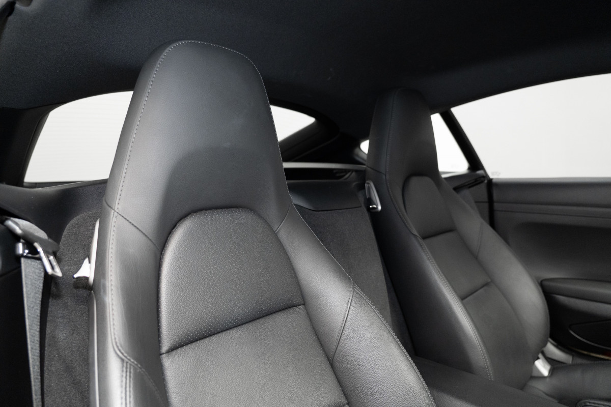 2015 Porsche Cayman Coupe Image 3