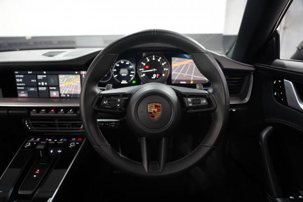 2020 Porsche 911 Carrera S Coupe Image 20