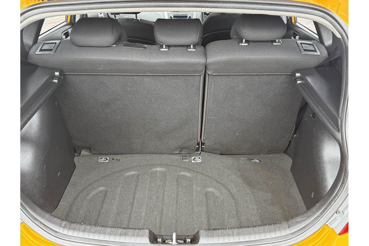 2014 Hyundai Accent RB2 Active Hatch Image 5
