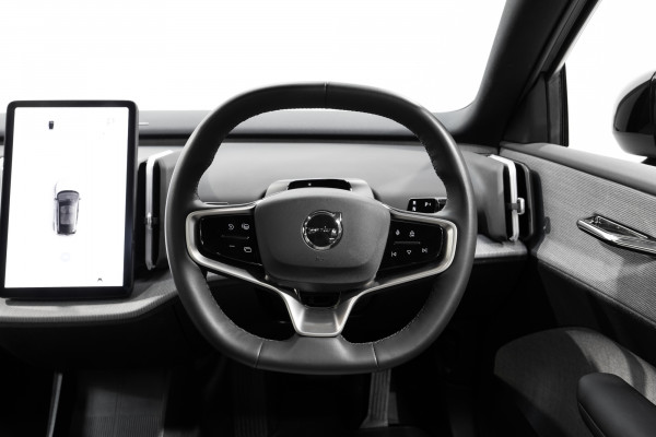 2026 Volvo EX30  Single Motor Extended Range Ultra SUV Image 17