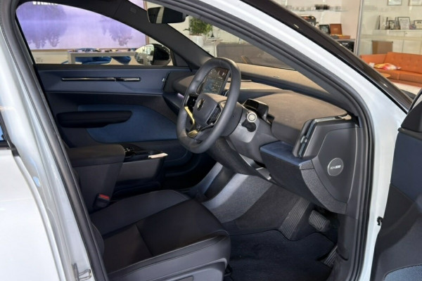 2024 Volvo EX30  Single Motor Extended Range Plus SUV Image 12
