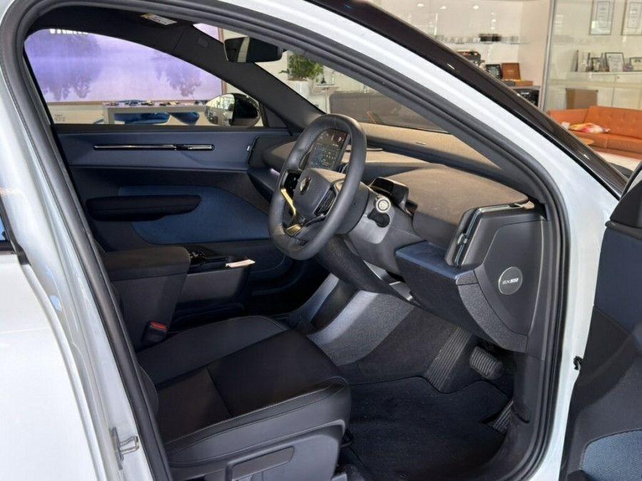 2024 Volvo EX30  Single Motor Extended Range Plus SUV Image 12