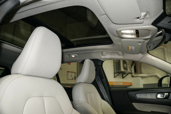 2025 MY26 Volvo XC40 XZ Plus B4 SUV Image 15