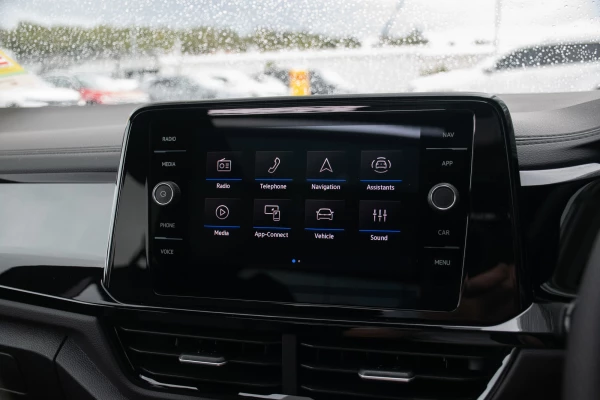 2025 MY26 Volkswagen T-Roc D11 140TSI R-Line SUV Image 16
