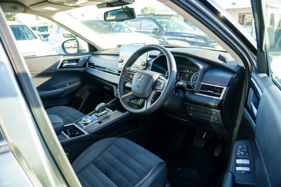 2023 MY24 Mitsubishi Outlander ZM Aspire SUV Image 19