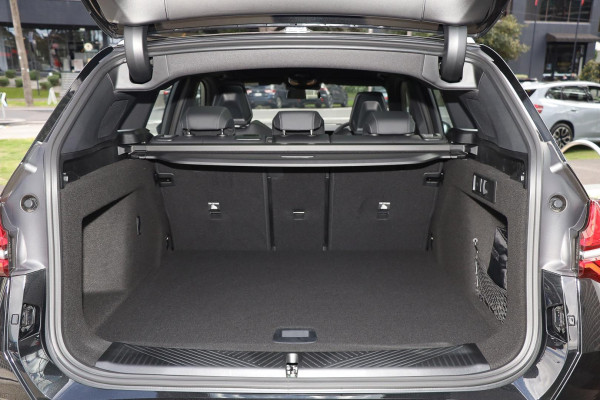2025 BMW X3 G45 20 xDrive SUV image 9