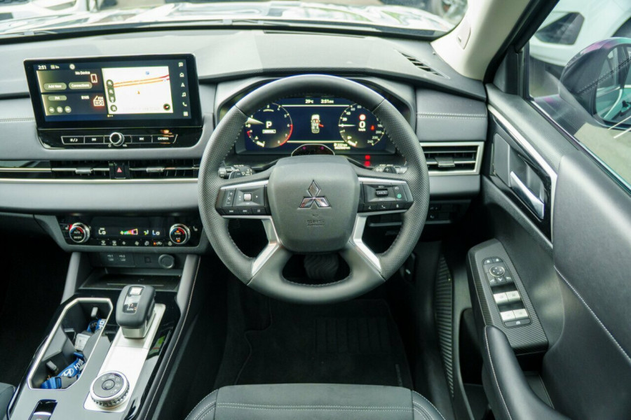 2025 Mitsubishi Outlander ZM Aspire SUV Image 9