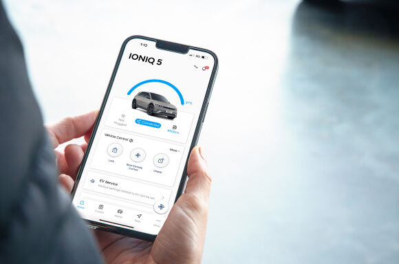 Hyundai BluelinkTM and Over-the Air (OTA) updates Image