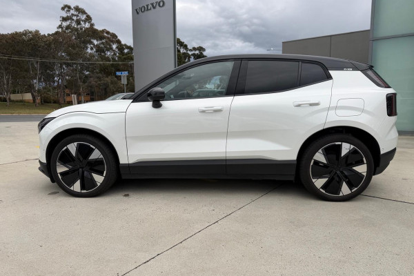2024 MY25 Volvo EX30  Twin Motor Performance Ultra SUV Image 6