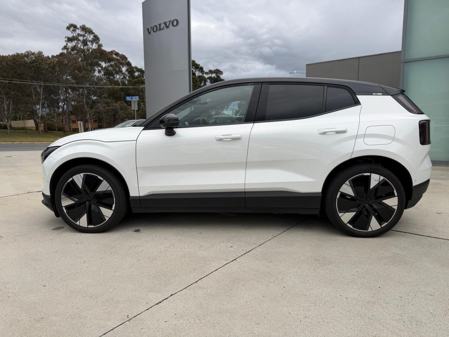 2024 MY25 Volvo EX30  Twin Motor Performance Ultra SUV Image 6