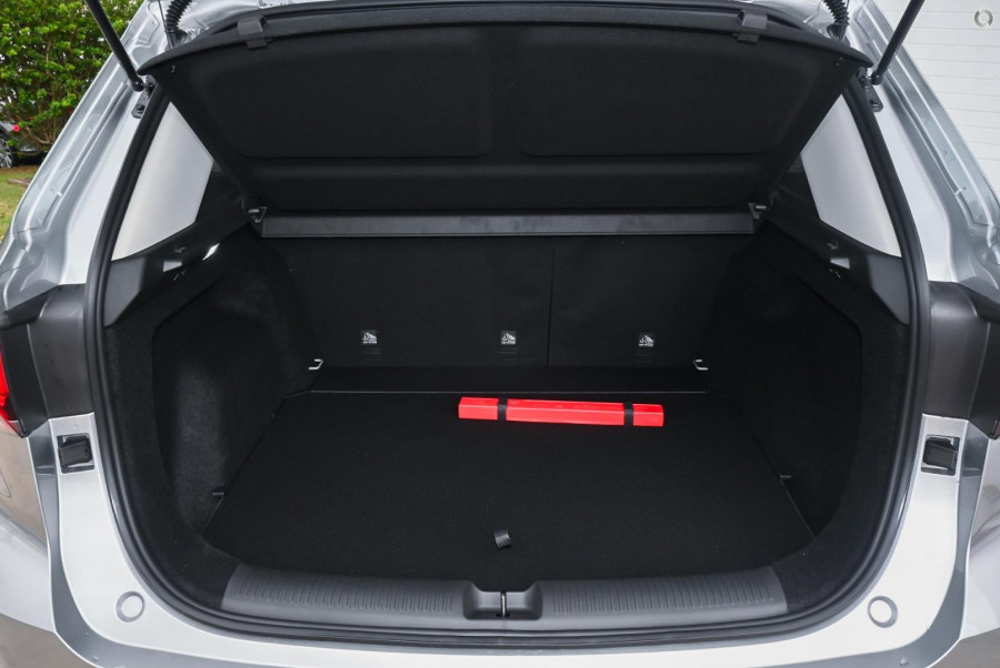 2025 MG ZS ZS32 Essence SUV Image 9
